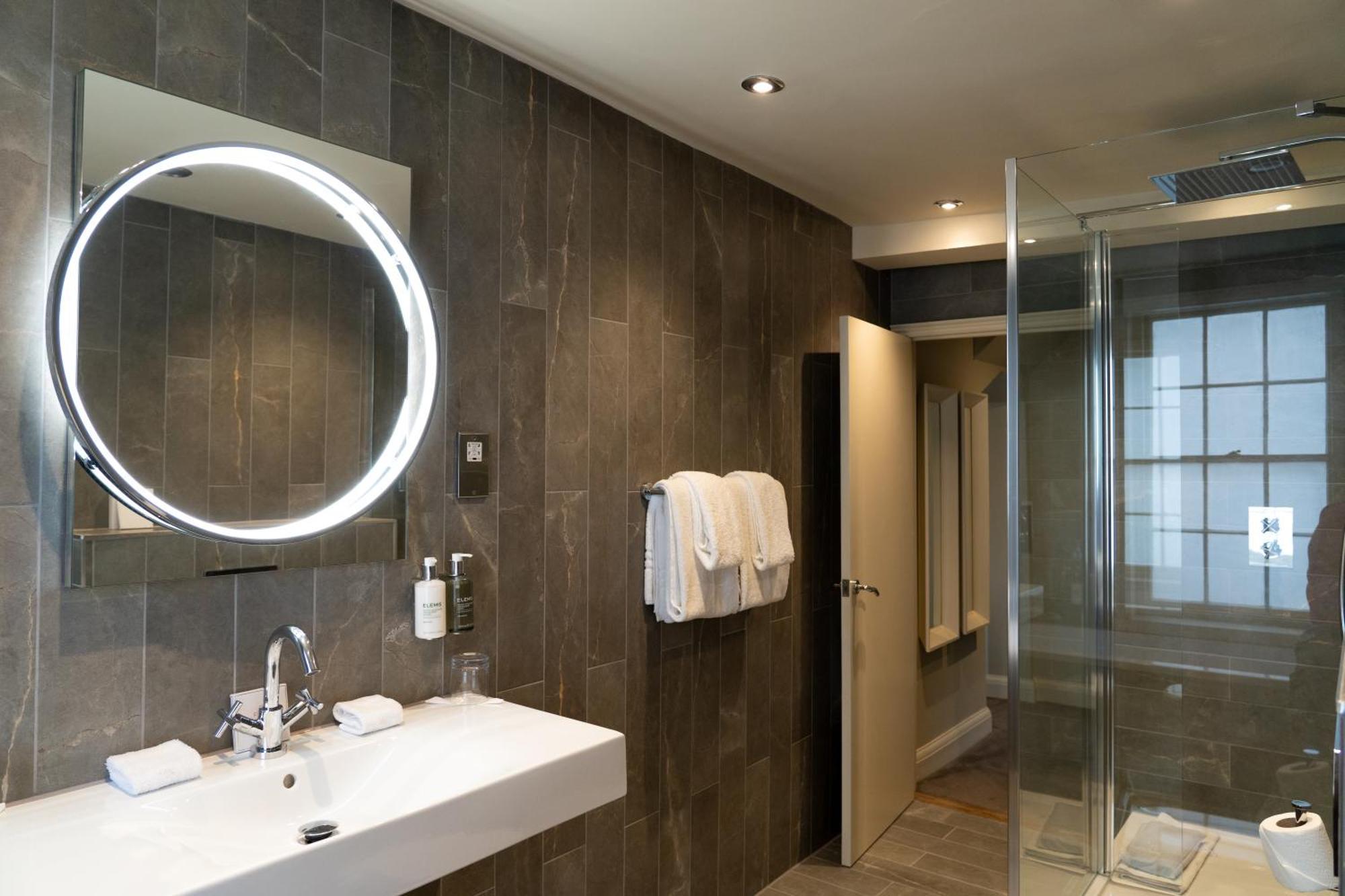 The Pier Hotel Harwich Ngoại thất bức ảnh